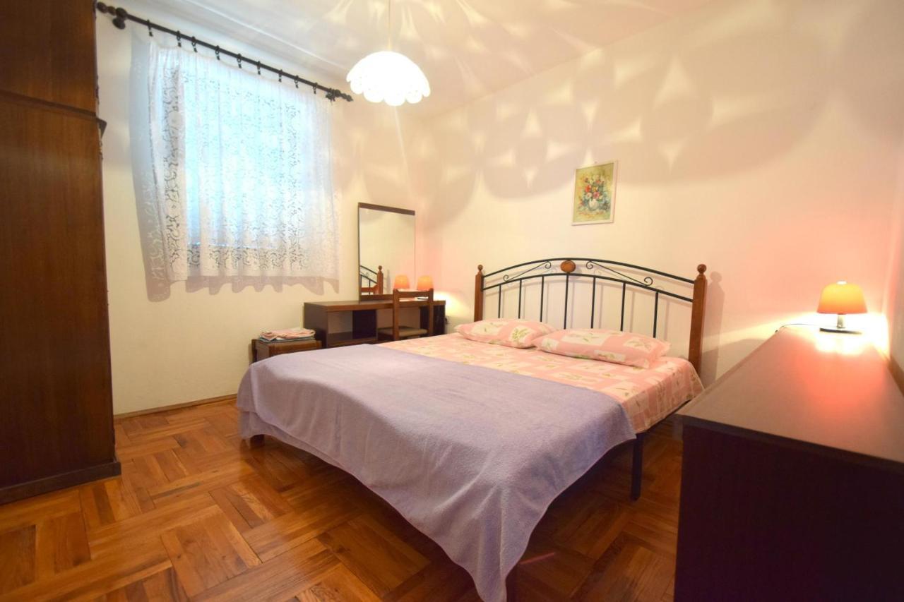 Apartments Petrovic Malinska Extérieur photo