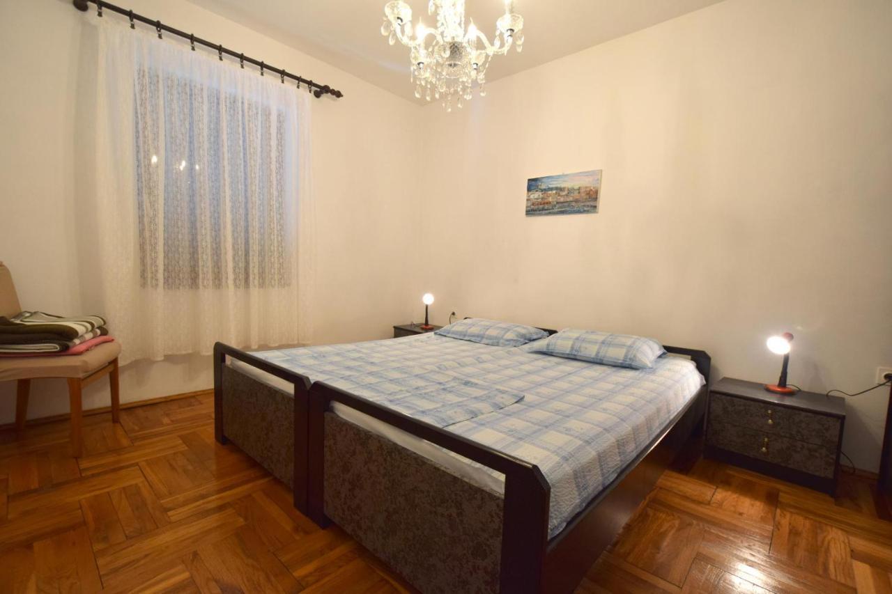 Apartments Petrovic Malinska Extérieur photo