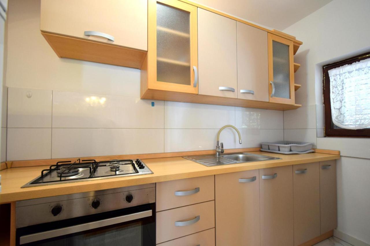 Apartments Petrovic Malinska Extérieur photo
